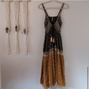 🦋🌺FREE PEOPLE🌺🦋Bohemian Black and Brown Maxi Dress